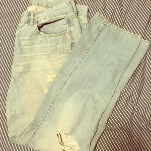 Distressed boyfriend jeans
